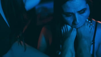 I'm your mistress and you listen to my instructions