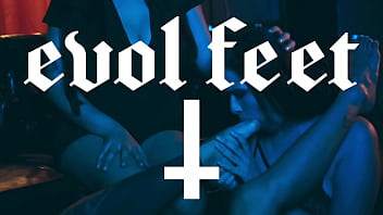 I'm your mistress and you listen to my instructions