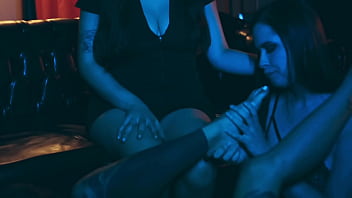 I'm your mistress and you listen to my instructions