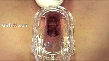 2 sweset cat and beautiful fingers 2014 08 02 03 50 013