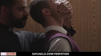 Twink Benjamin Blue Visits Church For A Blowjob Confession thumbnail