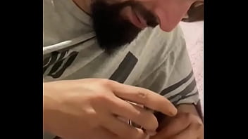 A una reina se la trata como se merece no les gustaria verla hacerme una paja con esos piesitos hernosos