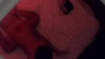 Novinha rabuda sentando no pau