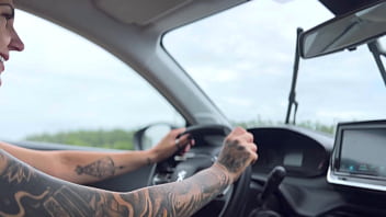 Mulher uber pega cliente viagem rio de janeiro são paulo pagamento da viagem da o cu ele gozar dentro do cuzinho da uber