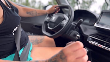 Mulher uber pega cliente viagem rio de janeiro são paulo pagamento da viagem da o cu ele gozar dentro do cuzinho da uber