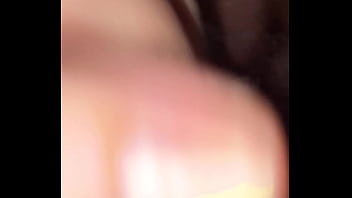 Mojadita18 latina caliente se manosea y luego se penetra rico con un dildo pensando en ti