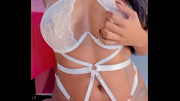 Gostosa safada tatuada