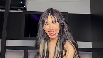 Modelo do nordeste do brasil gravando conteúdo adulto pra pagar a faculdade dela