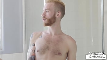 Kinky Twink Jerks Off His Lubed Up Dick thumbnail