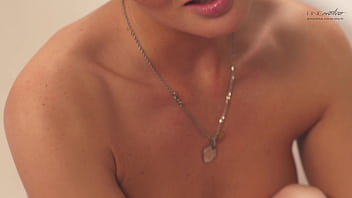 Kate and lovita sensual tribbing