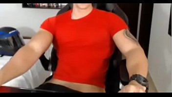 Wow Such A Huge Hard Cock I Hvn't Seen Ever Before Its Really Fantastic I Wanna Ride On That Cock For Sure thumbnail