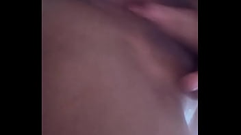 Mi prima caliente se graba para mi