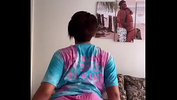 Novinha Dançando thumbnail