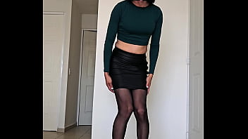 Sofia natalia colin se corre en sus medias trailer