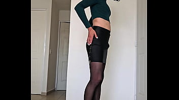 Sofia natalia colin se corre en sus medias trailer