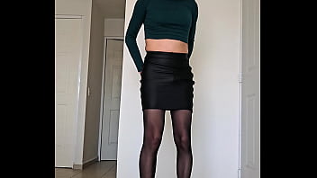 Sofia natalia colin se corre en sus medias trailer