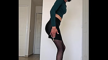 Sofia natalia colin se corre en sus medias trailer