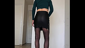 Sofia natalia colin se corre en sus medias trailer