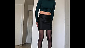 Sofia natalia colin se corre en sus medias trailer