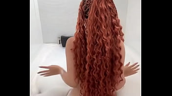 No se lo que pasa por tu mente pero estoy segura que te gustaría venir y darte un baño de burbujas conmigo