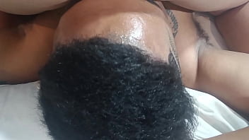 Putinha fica loca com a pegada do negão Putinha fica loca com a pegada do negão