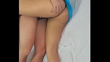 Acordei minha meia irmã para fuder vai devagar que eu to apertada mrcouple