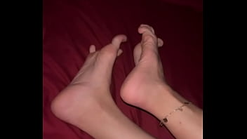 Foot fetish solo with hijab arab cutie – muslim soles dirty feet toes curling kinks