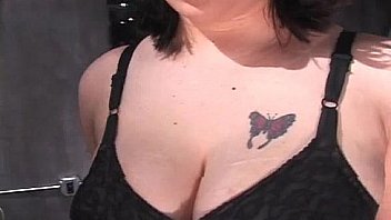 Nasty brunette syren enjoy getting her