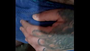 Mirando A Mi Primo thumbnail