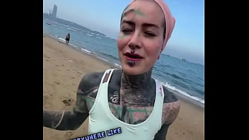 Running in tourest hell pattaya dfelt never so weird while running was the only one for sure out here making real