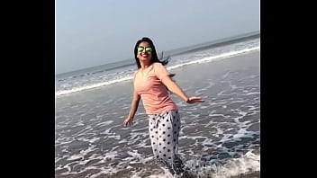 Dimple chopade jiggling 4