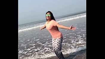 Dimple chopade jiggling 4