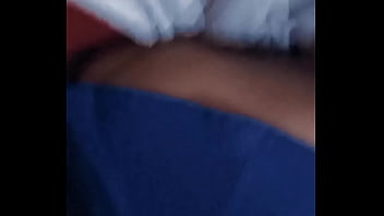 Namotada rabuda se exibindo