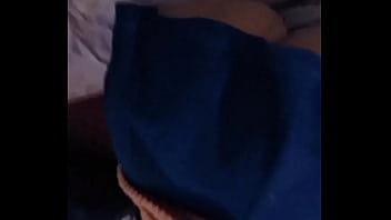 Namotada rabuda se exibindo