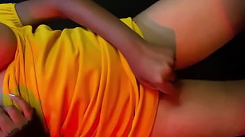 पुणे की चुदासी देसी लड़की की नंगी चूत में उंगली thumbnail