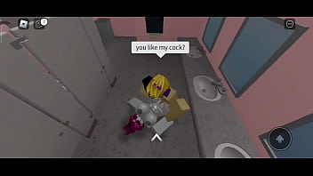 Brasileirinha levando cacete no roblox