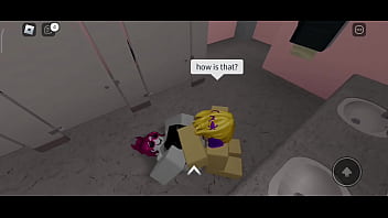 Brasileirinha levando cacete no roblox