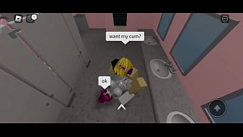 Brasileirinha levando cacete no roblox