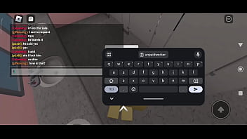 Brasileirinha levando cacete no roblox