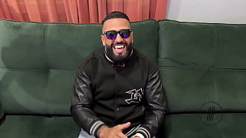 Minha prima é um tesãozinho completo no red