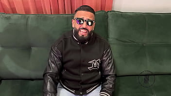 Minha prima é um tesãozinho completo no red