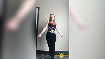 Sunny lane can’t wait to flaunt her juicy ass perfect tits & tasty pussy