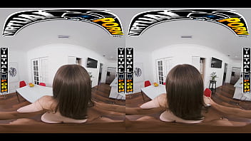 Virtual porn your step sister josie tucker gets on her knees & sucks your dick then lets you fuck her pussy