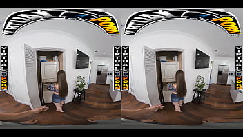 Virtual porn your step sister josie tucker gets on her knees & sucks your dick then lets you fuck her pussy