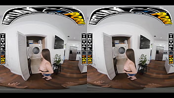 Virtual porn your step sister josie tucker gets on her knees & sucks your dick then lets you fuck her pussy