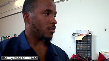 Trailer Preview Reality Dudes thumbnail