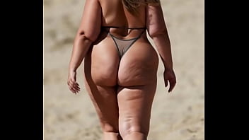 Huge ass thick girls walking compilation 4 ai