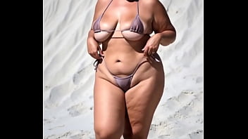 Huge ass thick girls walking compilation 4 ai