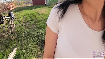 Risky pov blowjob behind the garages