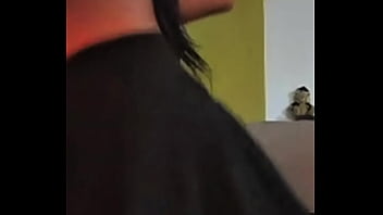 Latina muy caliente con culo muy hermoso twerk